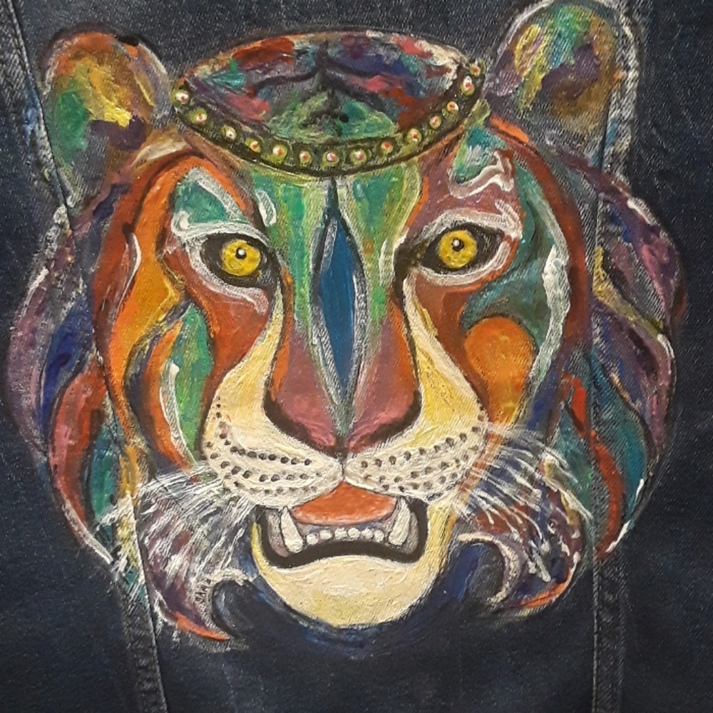 Women's handpainted tiger denim jacket